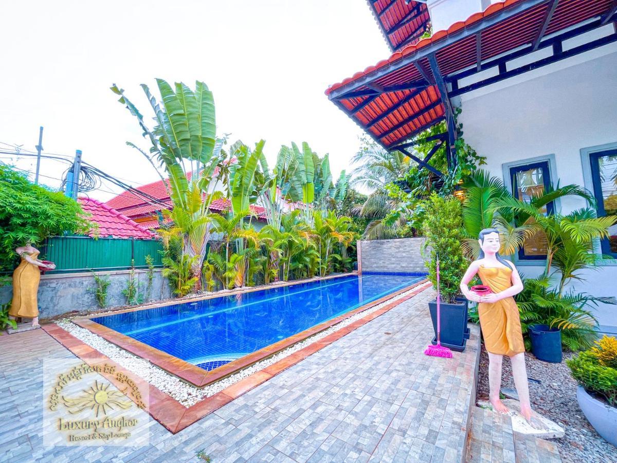 Luxury Angkor Resort & Sky Lounge Sziemreap Kültér fotó