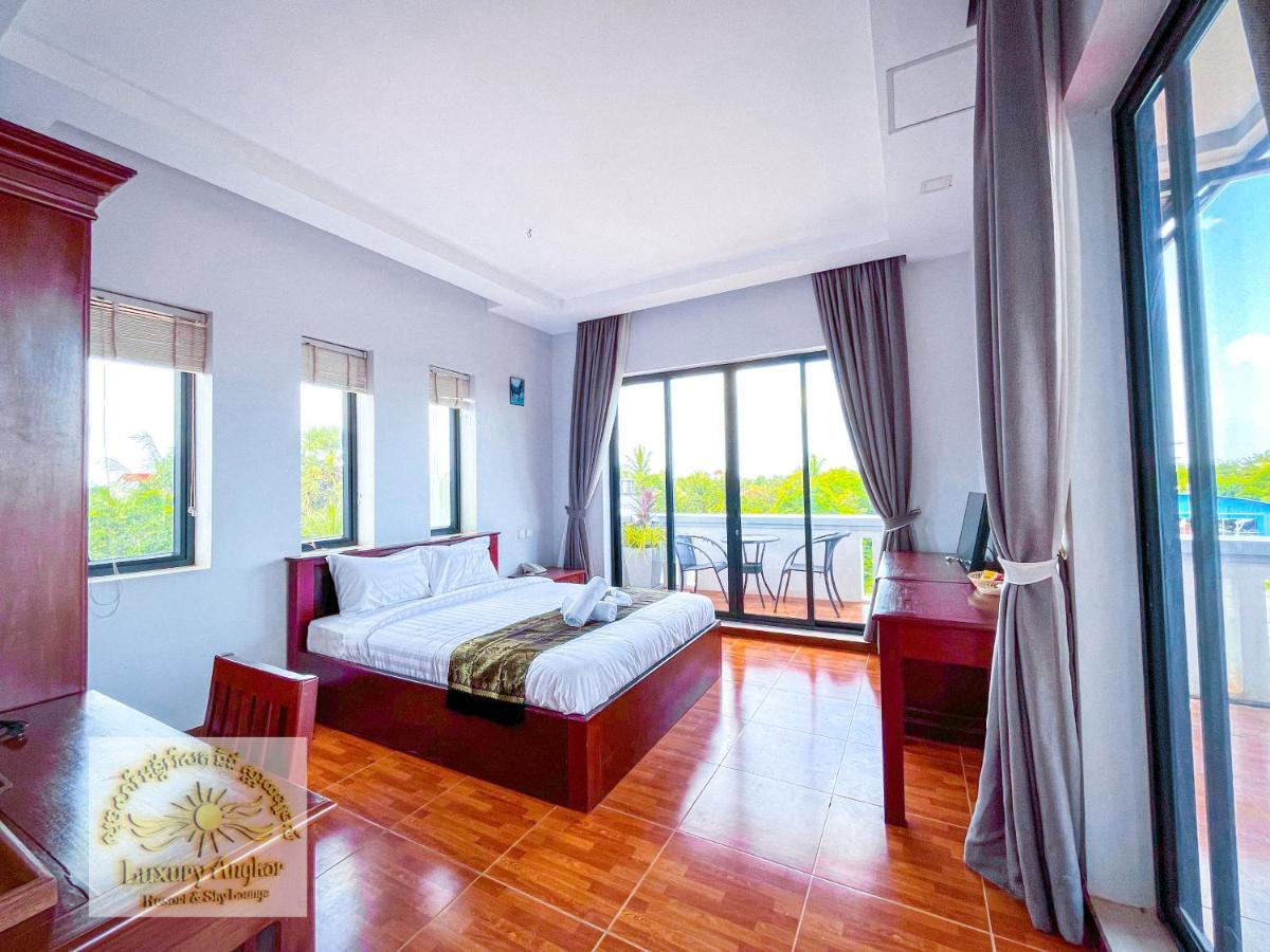 Luxury Angkor Resort & Sky Lounge Sziemreap Kültér fotó